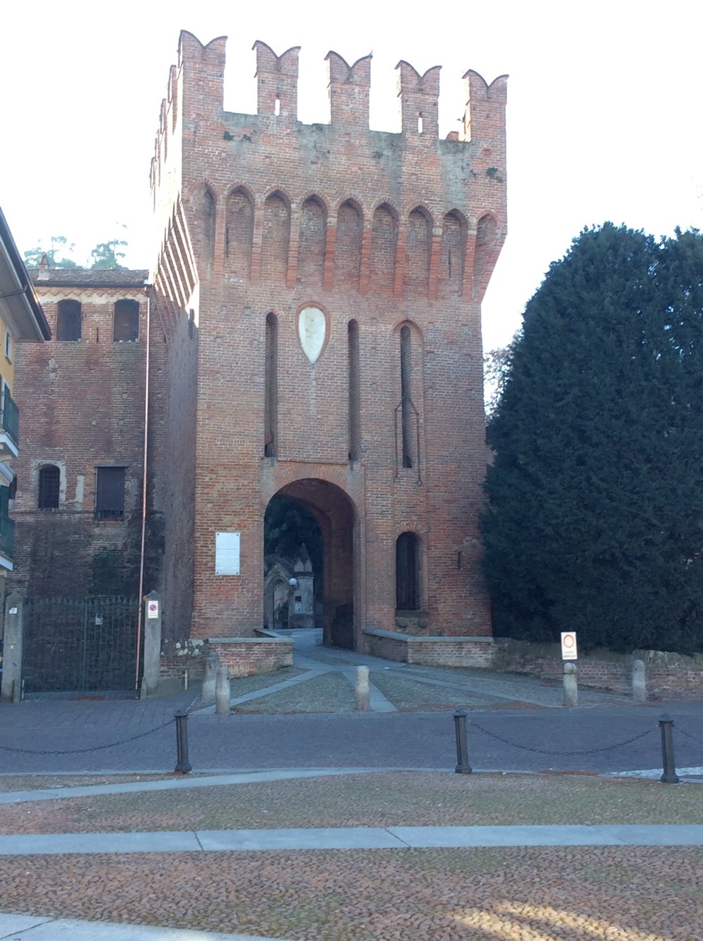 castello-san-colombano